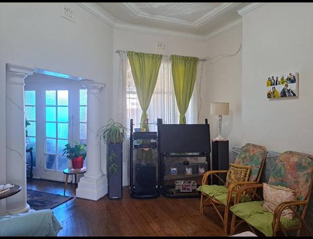 9 BEDROOM CLUSTER FOR SALE IN SELECTION PARK